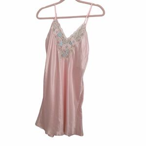 NWT Val Mode 80’s pink satin embroidered slip dress